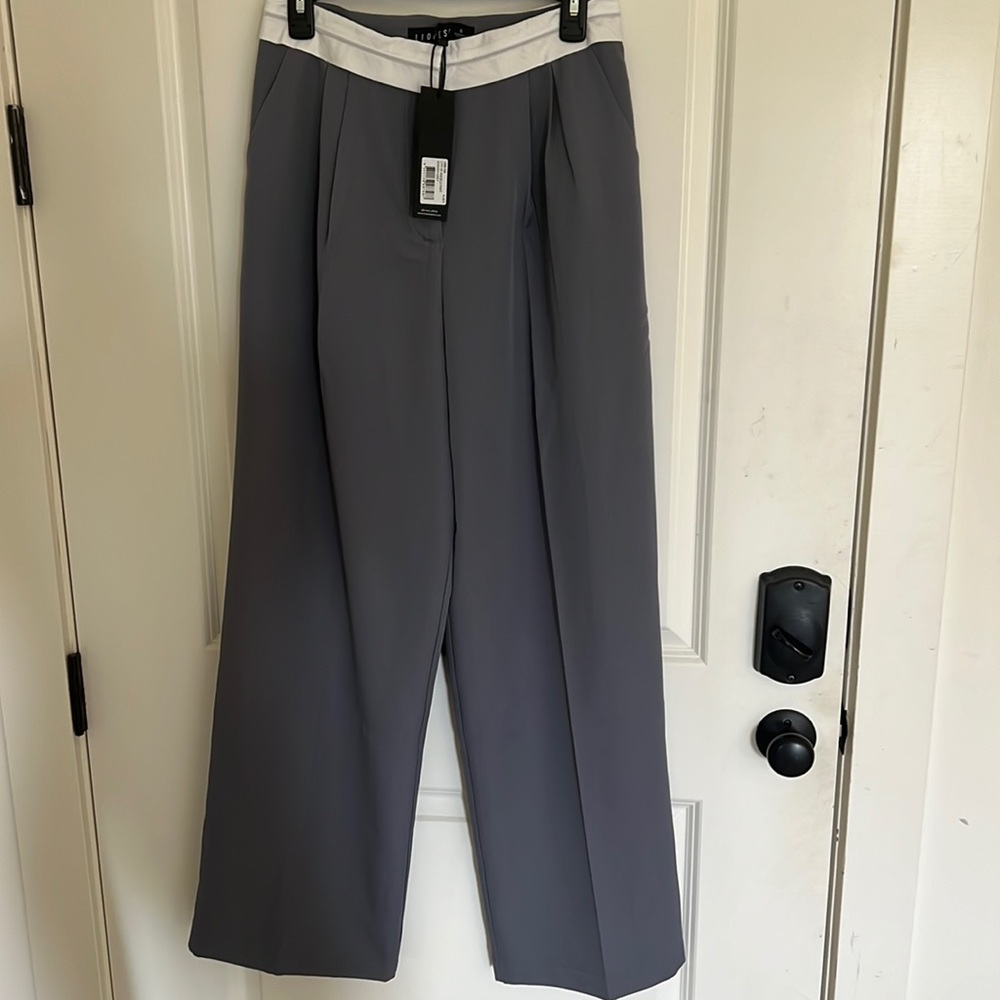 Lioness trousers new with tags size small